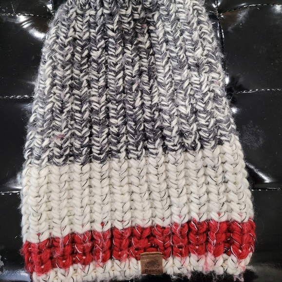 Roots iconic winter cabin hat - Picture 4 of 7